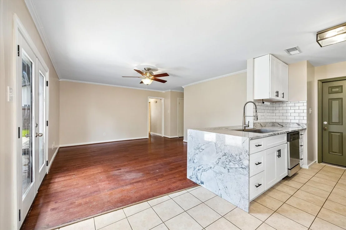 Photo of 6026 Golden Forest Drive