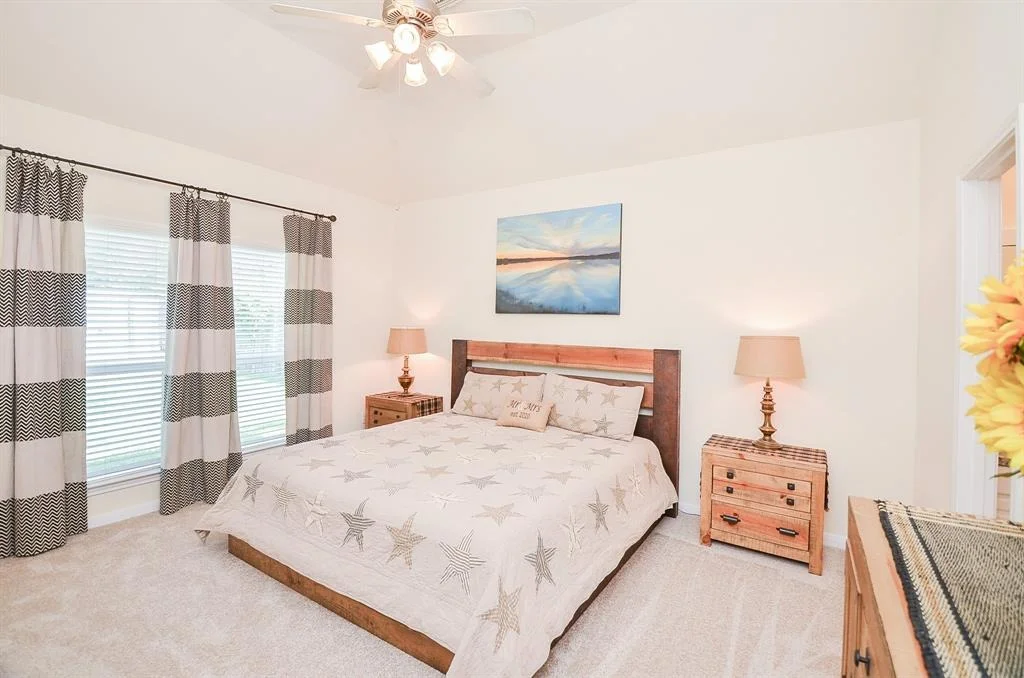 Photo of 6102 Pine Lakes Drive