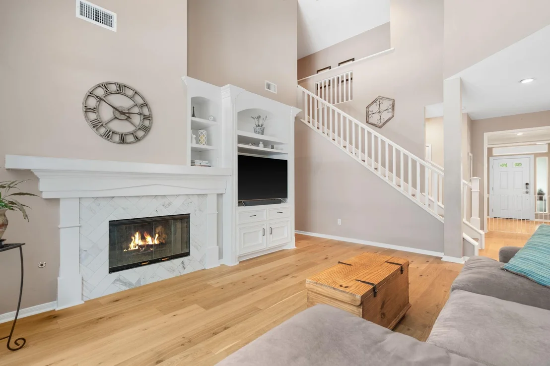 Photo of 15 S Piney Plains Circle