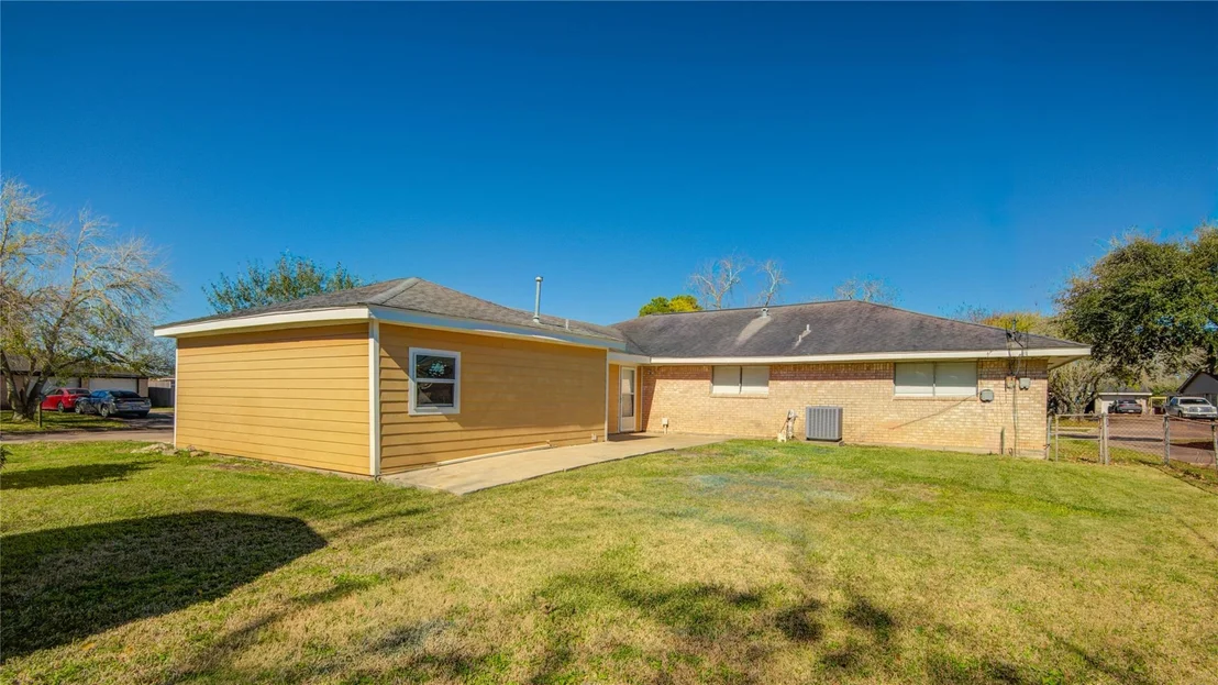 Photo of 1801 Acacia Circle