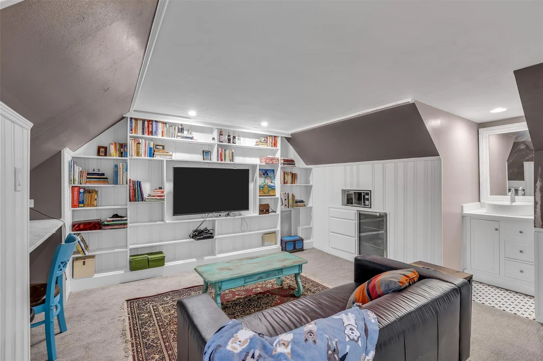 Photo of 4304 Roseneath Drive