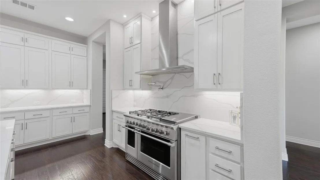 Photo of 205 Standing Oak Drive