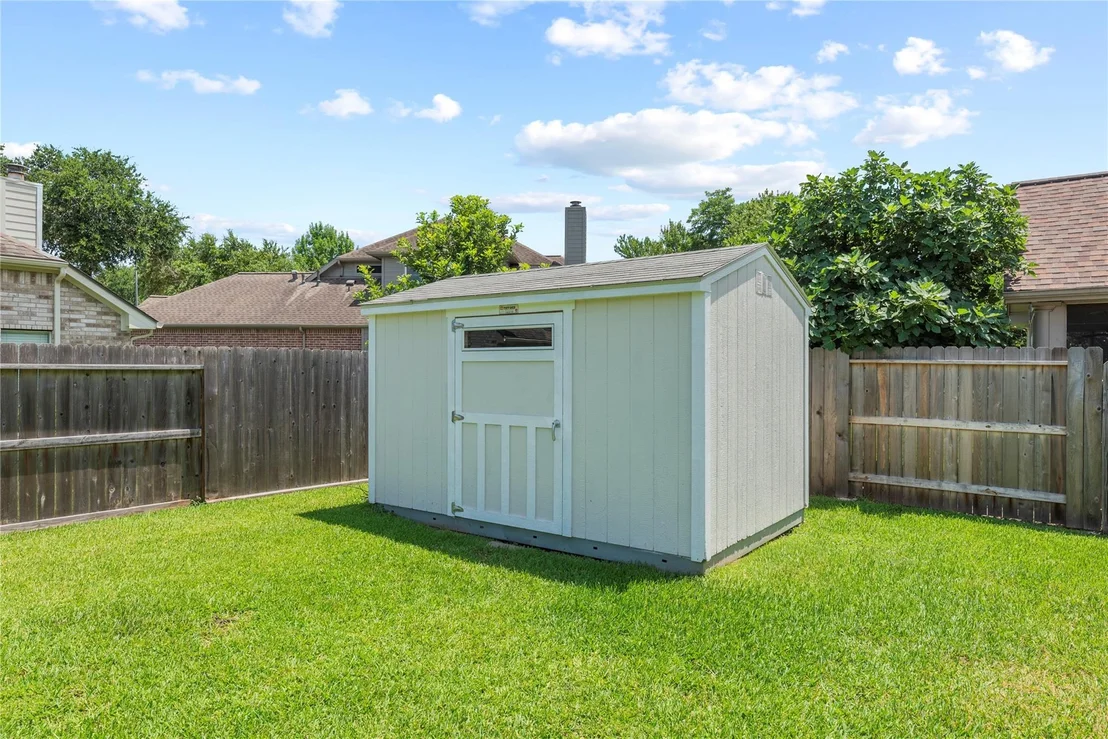 Photo of 1242 Deerbrook Drive