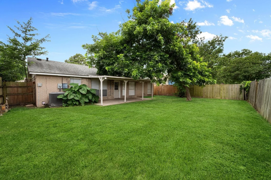 Photo of 11023 Maple Rock Drive