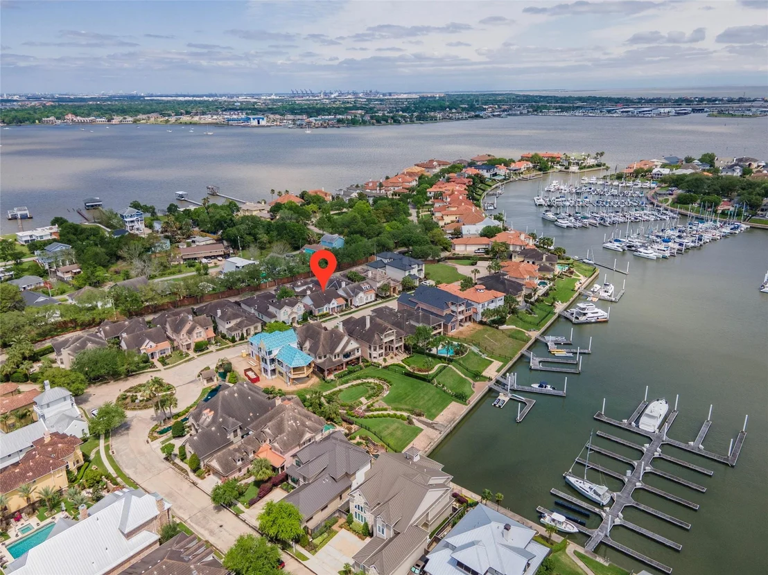 Photo of 712 Harborside Way