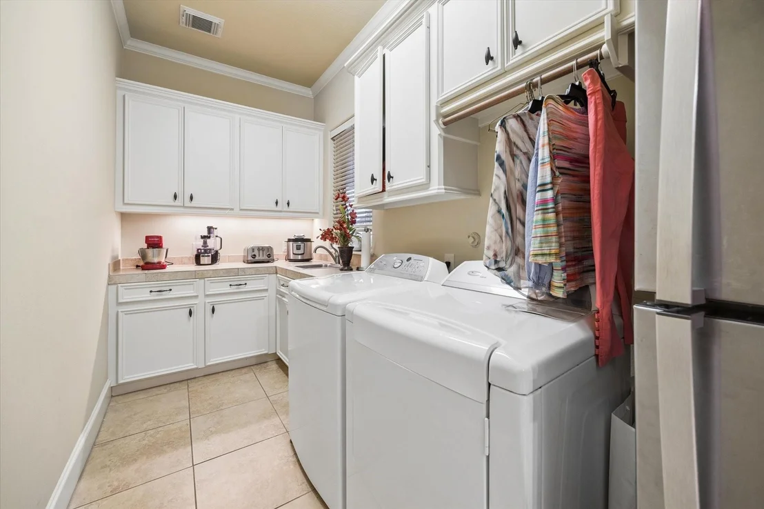 Photo of 53 New Oak Trail