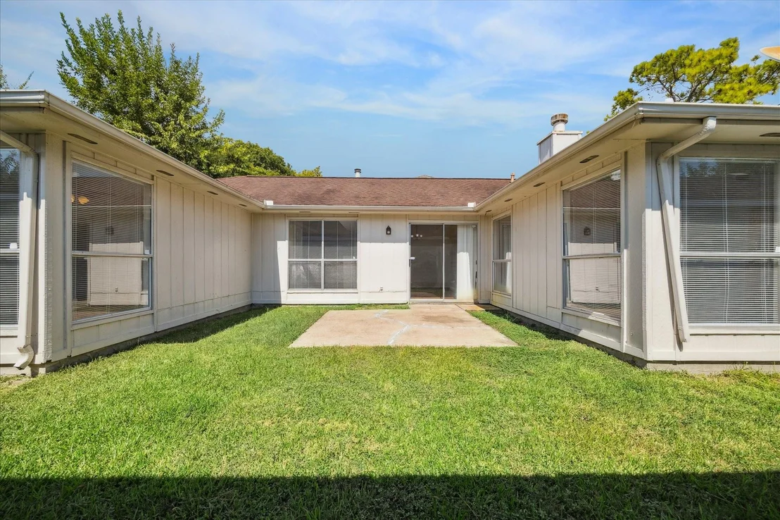 Photo of 9214 Lynchester Drive