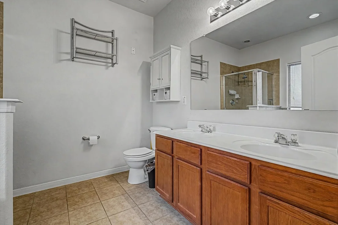 Photo of 630 W Newport Bend