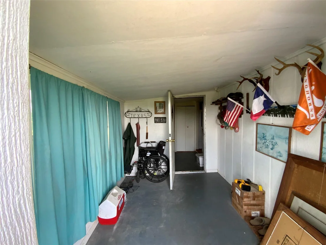 Photo of 160 Tupelo S