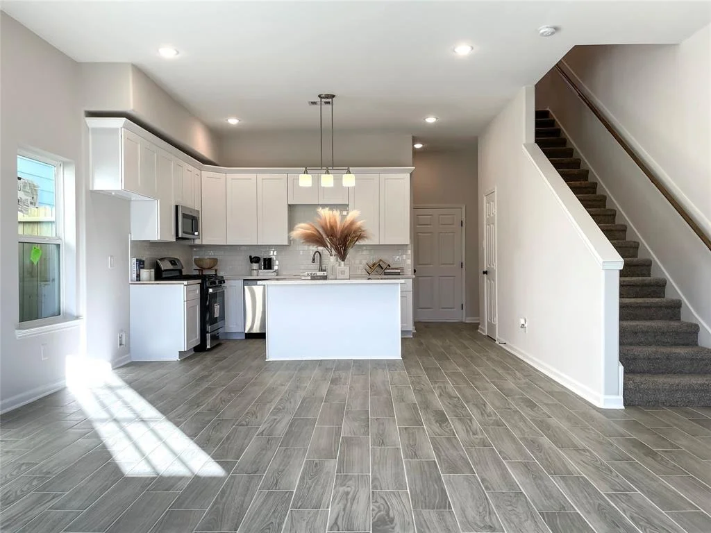 Photo of 7987 Joy Street