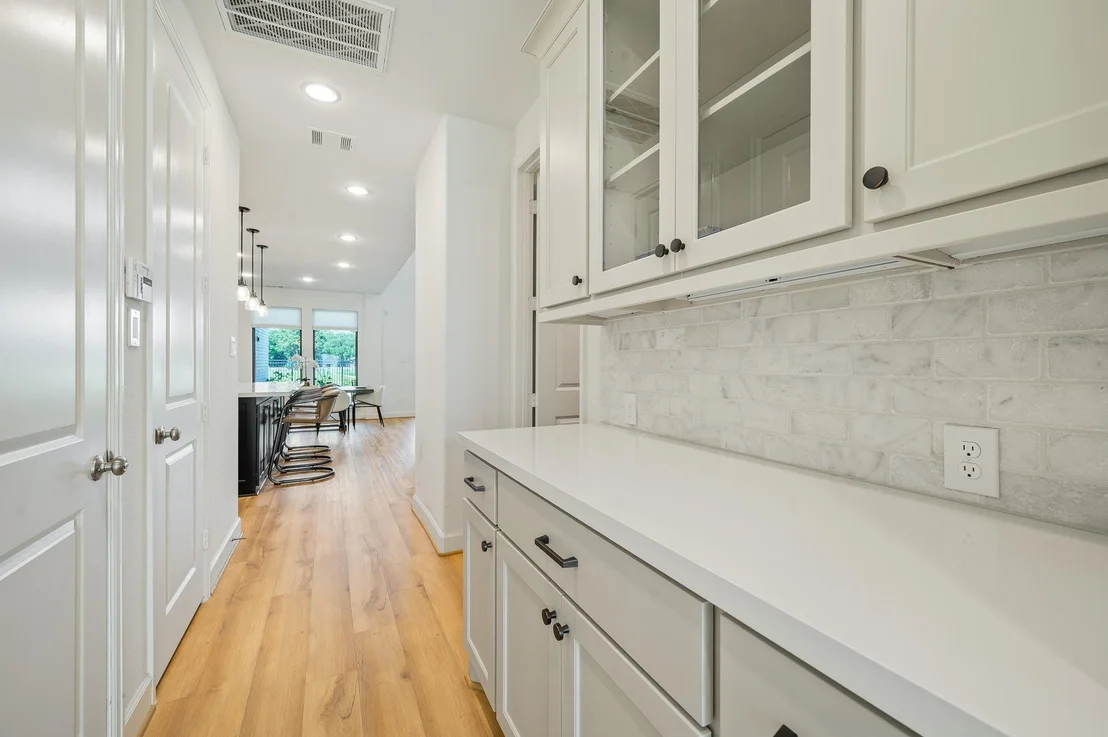 Photo of 6618 Mirabeau Lane