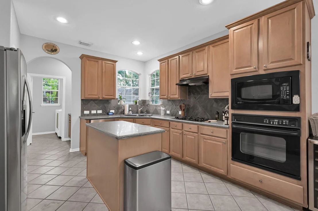 Photo of 7 Sunny Oaks Place