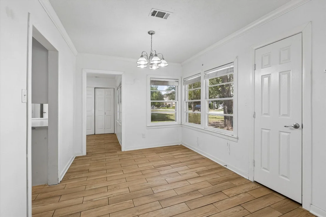 Photo of 5119 Patrick Henry