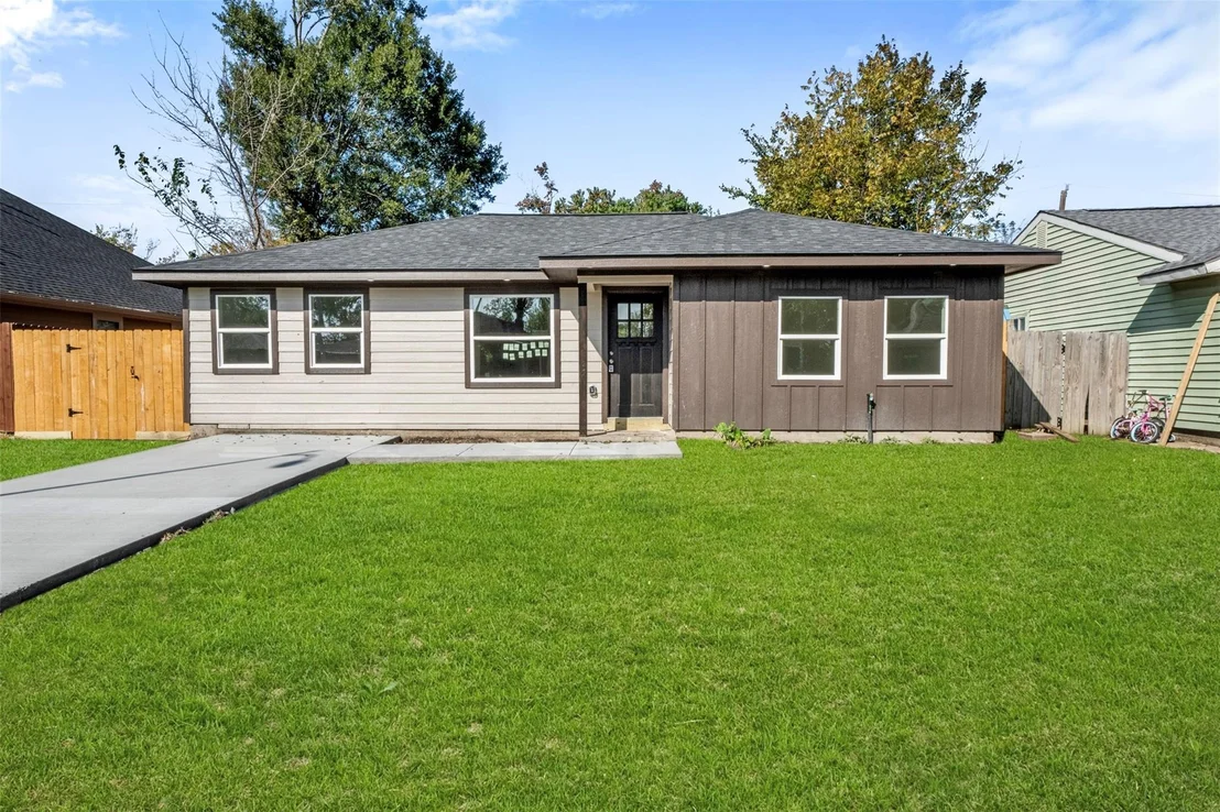 Photo of 2311 Pomona Drive