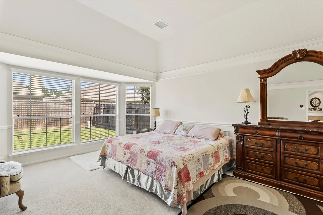Photo of 427 Pinewood Ridge Drive