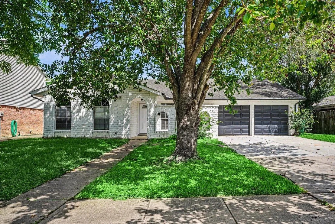 Photo of 10323 SE Sagerock Drive