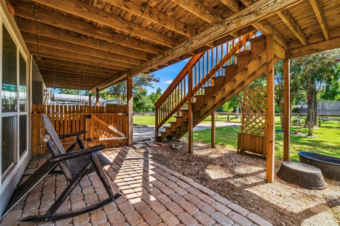 Photo of 146 Creekside Drive