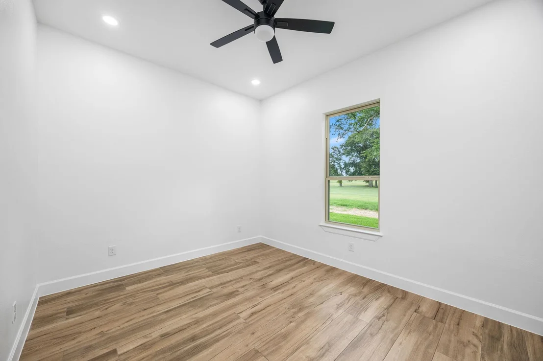 Photo of 210 Birdie Dr