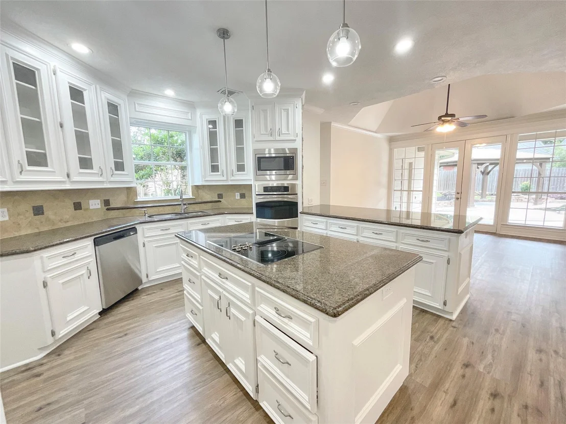 Photo of 1810 Seven Maples Drive