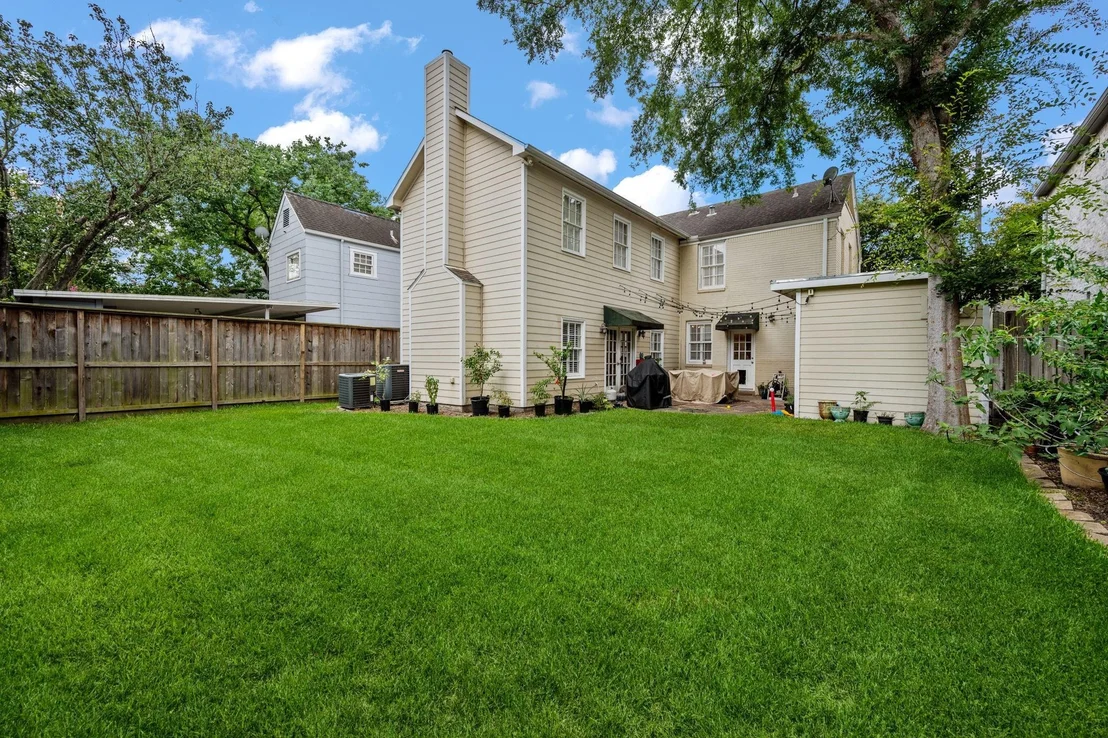 Photo of 6111 Wakeforest Avenue