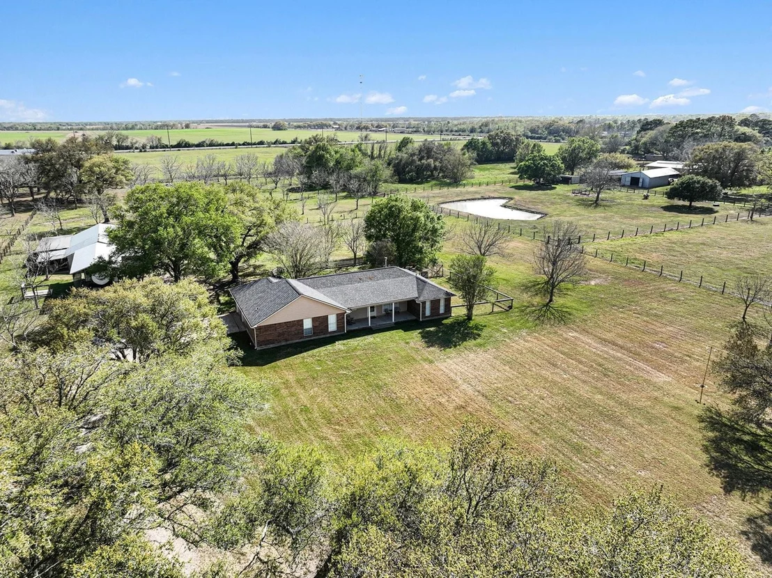Photo of 21503 Pecan Bend Road