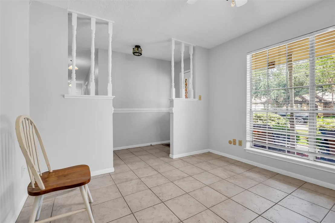 Photo of 2421 Maxwell Lane