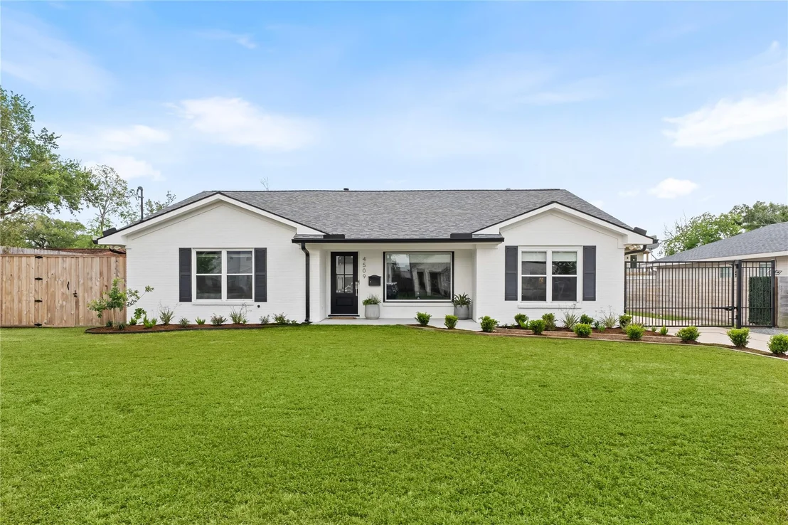 Photo of 4509 Brookwoods Drive