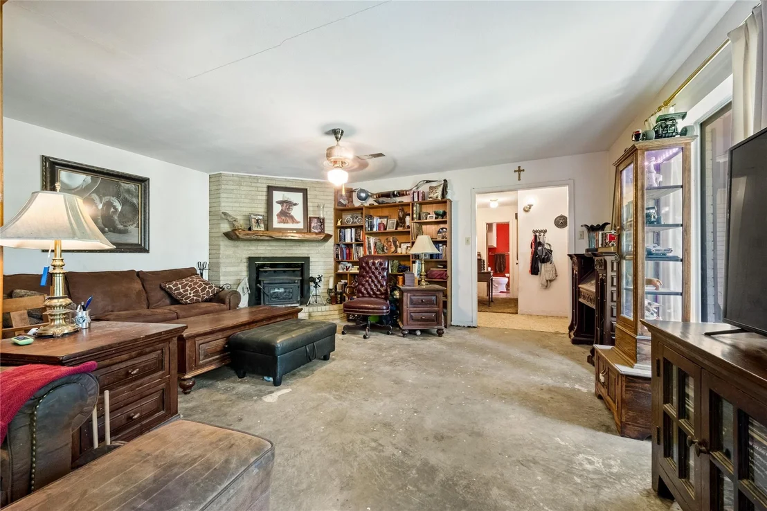 Photo of 2342 Apache Drive