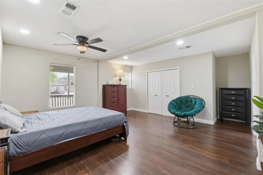 Photo of 2217 Creston Drive