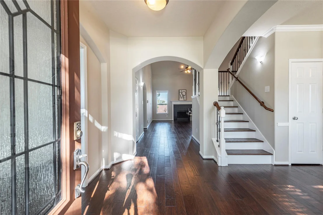 Photo of 216 Willow Pointe Drive