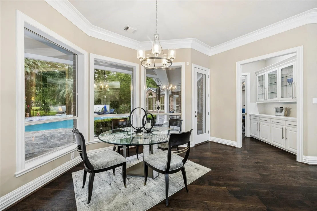 Photo of 35 N Regent Oak