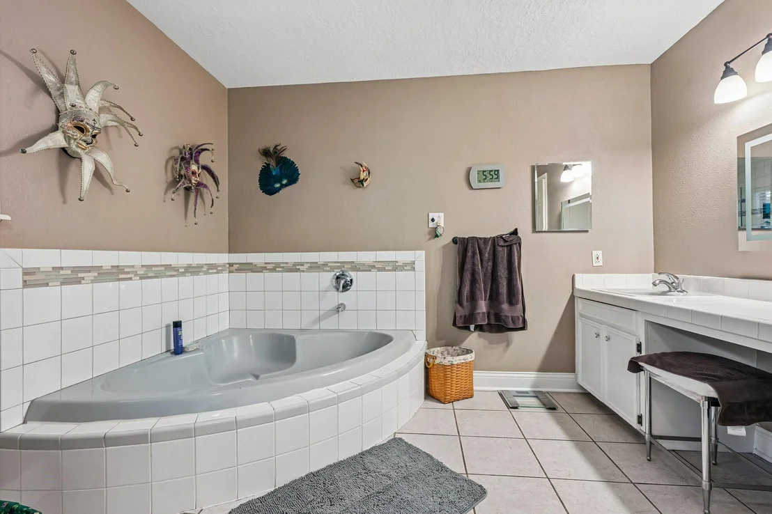 Photo of 2535 Cliff Drive
