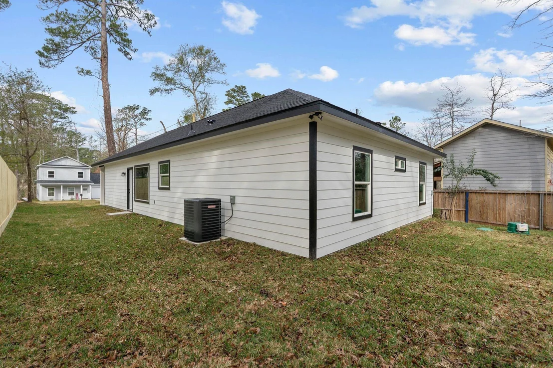 Photo of 15090 Austin Road