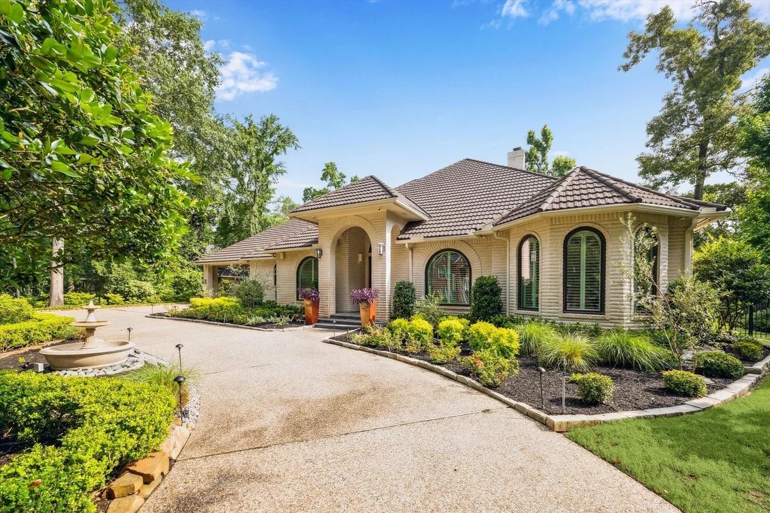 Photo of 30 Halfmoon Court