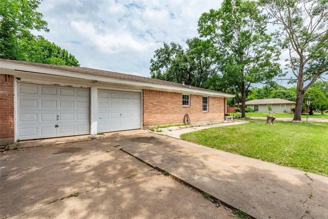 Photo of 2701 Morningside Lane