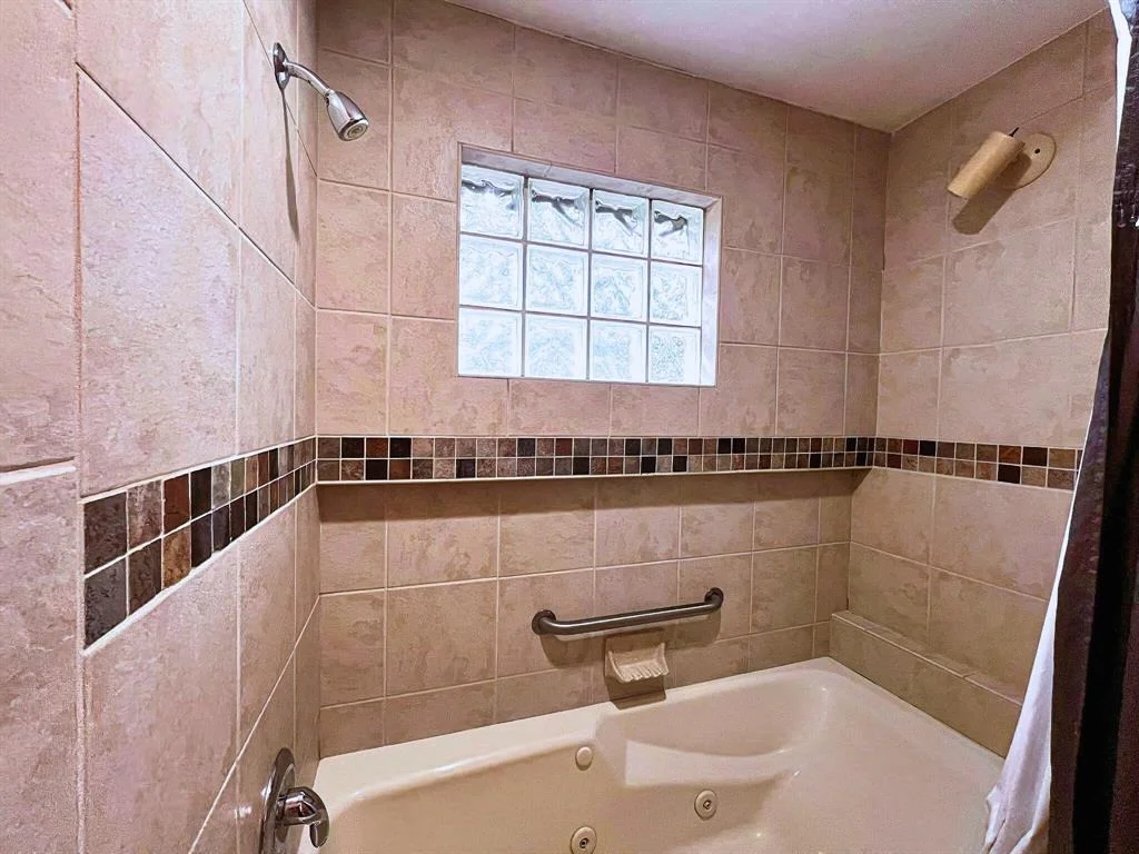 Photo of 4130 Mossy Oaks Road W