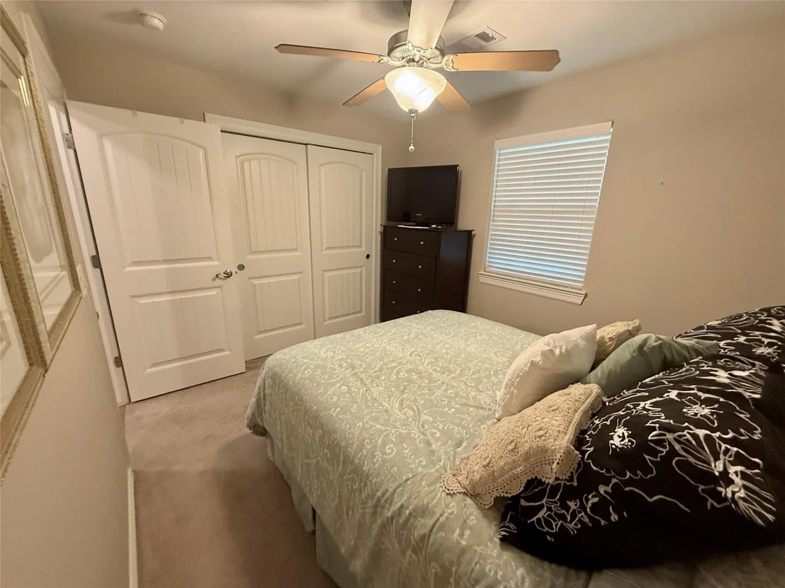 Photo of 200 Dewberry