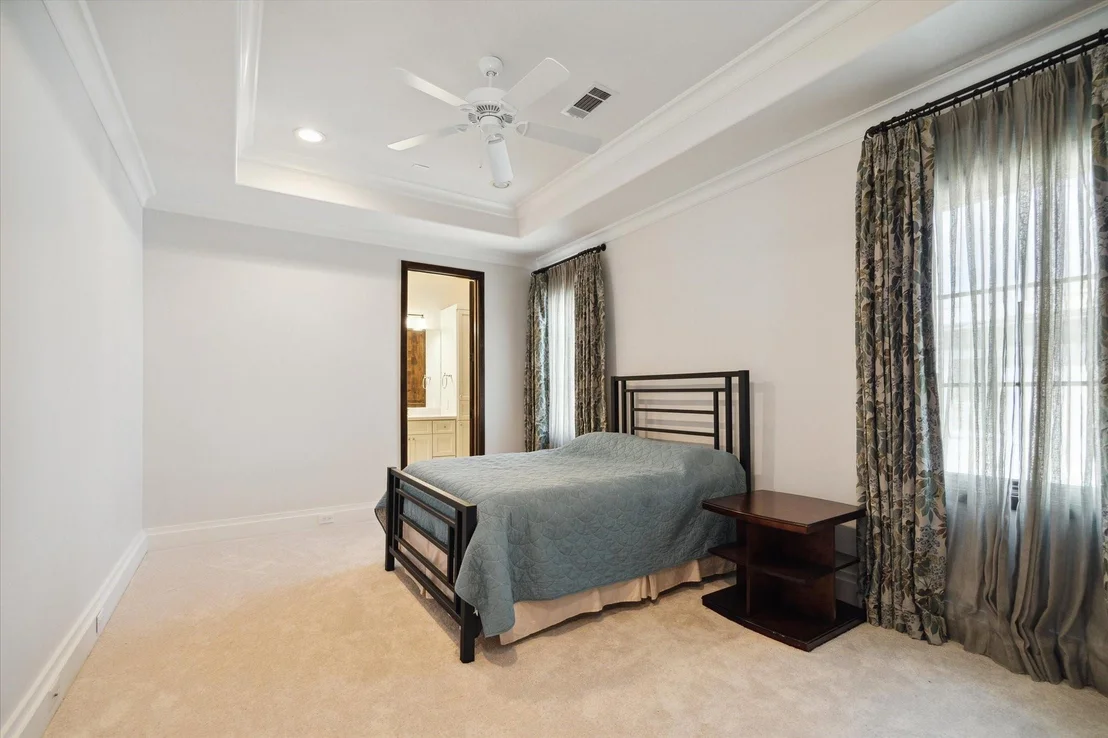 Photo of 5556 Lynbrook Drive