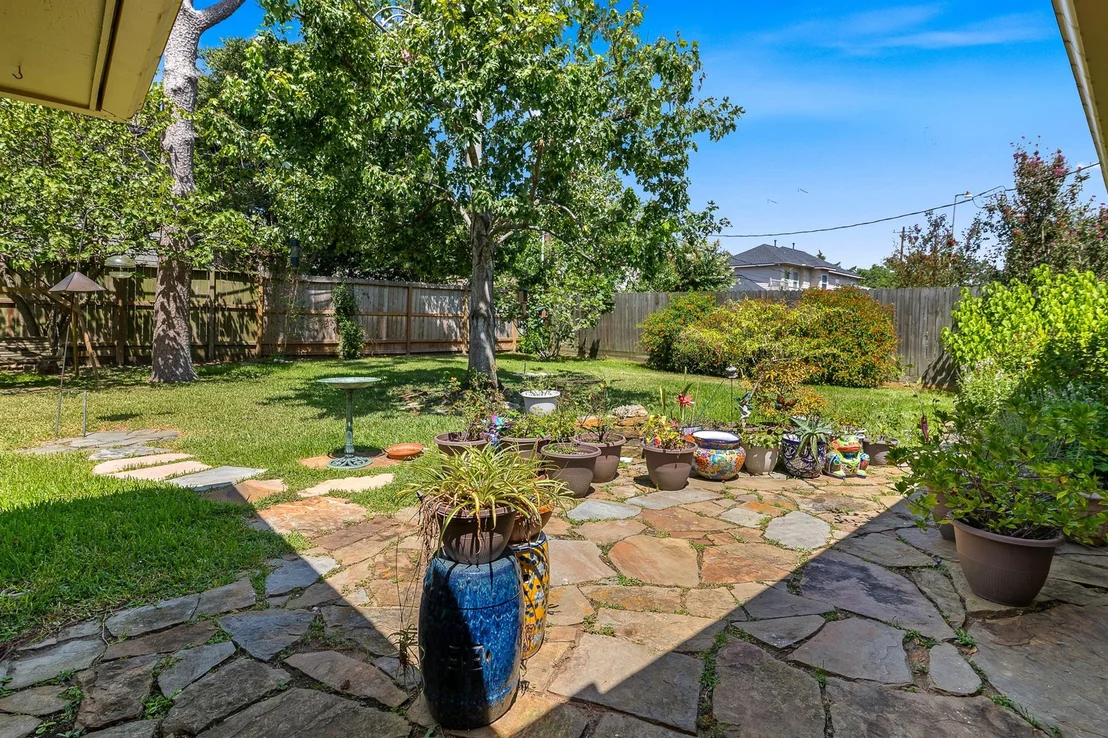 Photo of 1427 Adkins Road