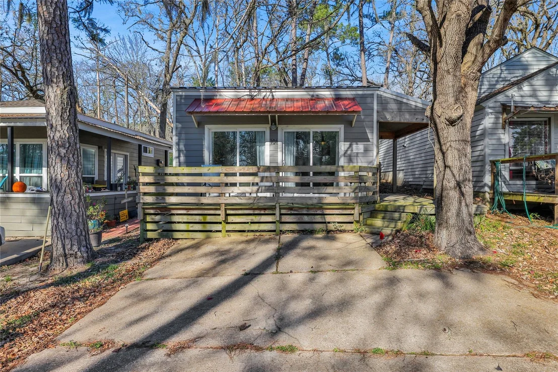 Photo of 101 Harbour Row Drive