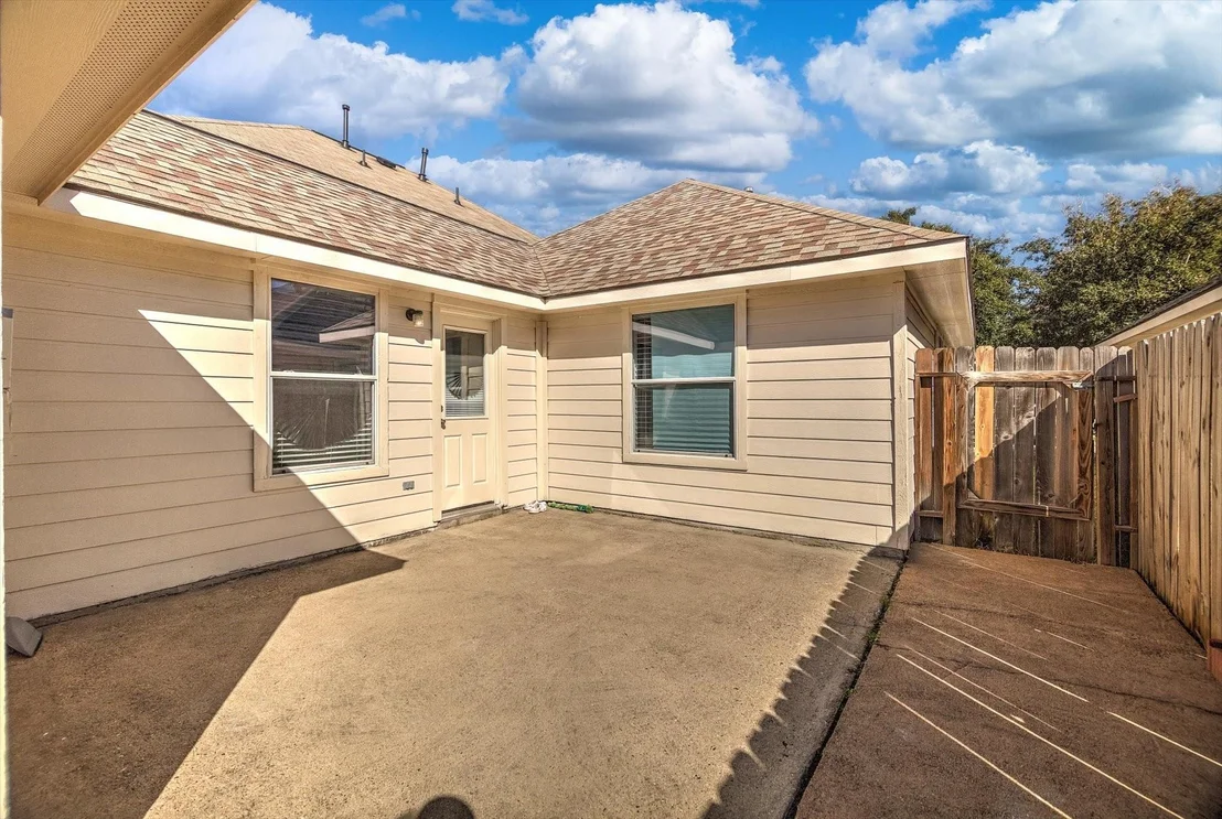 Photo of 6445 Mountain Pines Lane