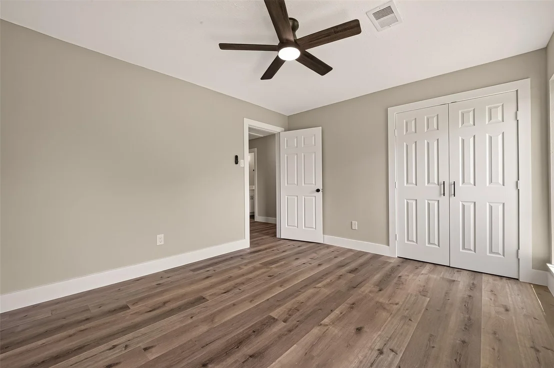 Photo of 3518 Shore Shadows Drive