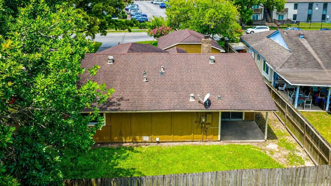Photo of 8710 Parkway Forest Drive