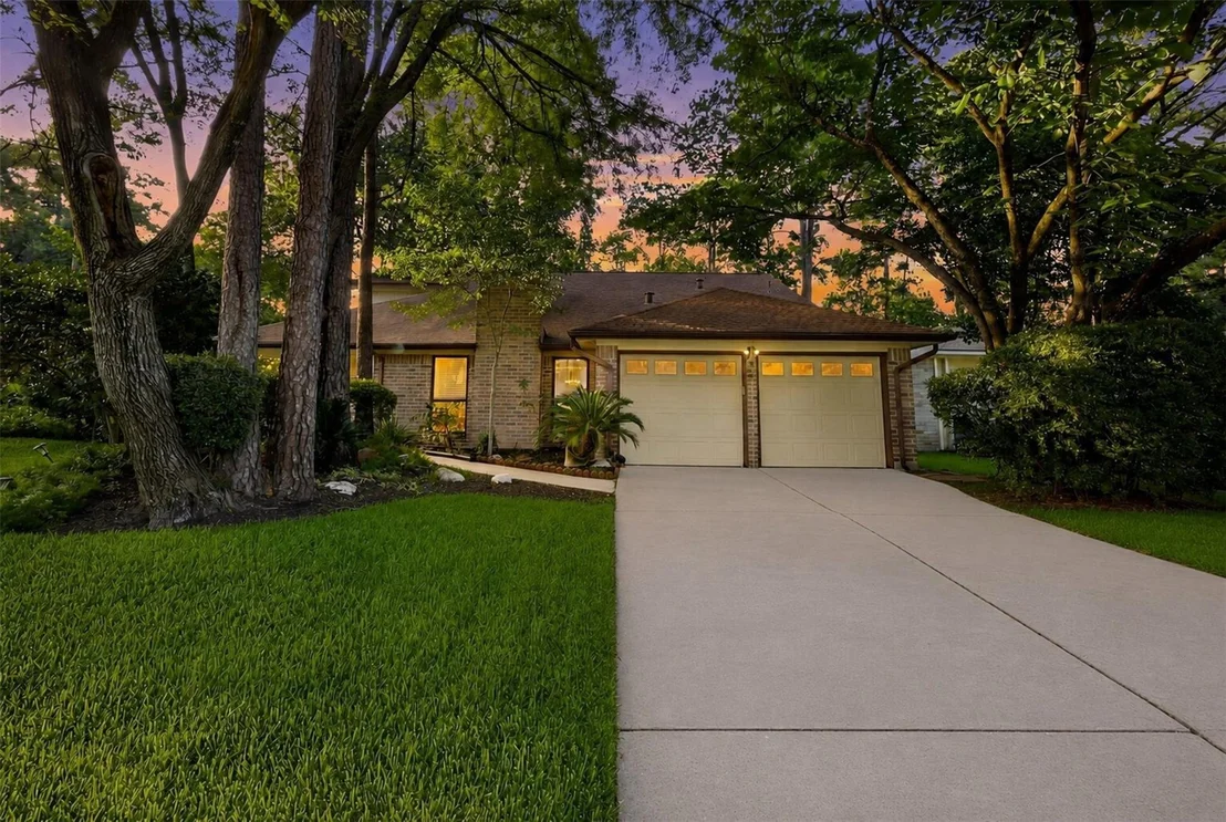Photo of 71 Timberspire Lane