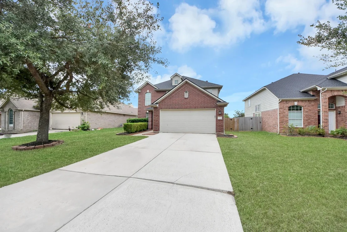 Photo of 7238 Foxshadows Lane