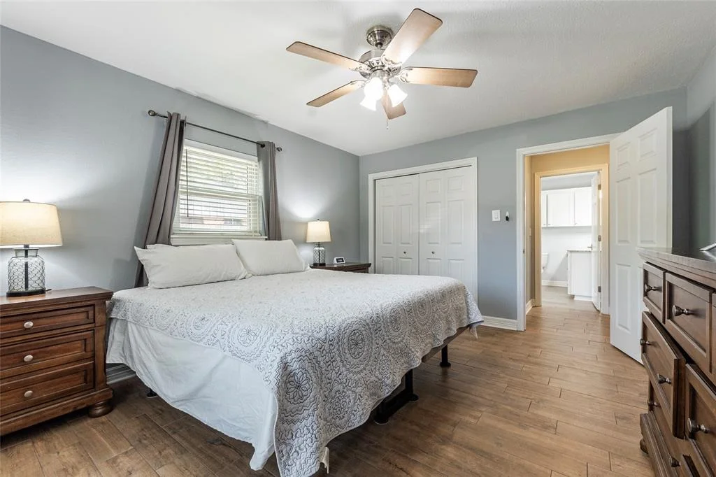 Photo of 1050 Royal Oak Drive