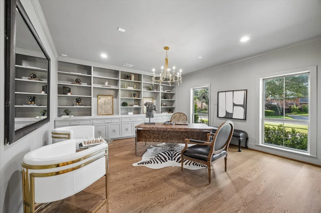 Photo of 620 Stoneleigh Drive