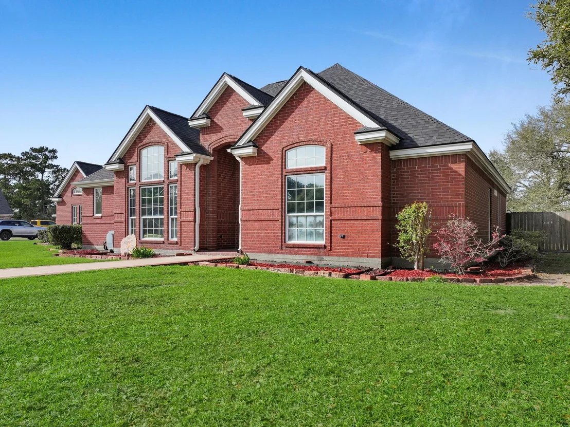 Photo of 520 Meadow Lane