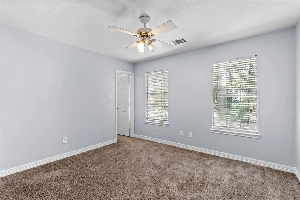 Photo of 32430 Edgewater Drive