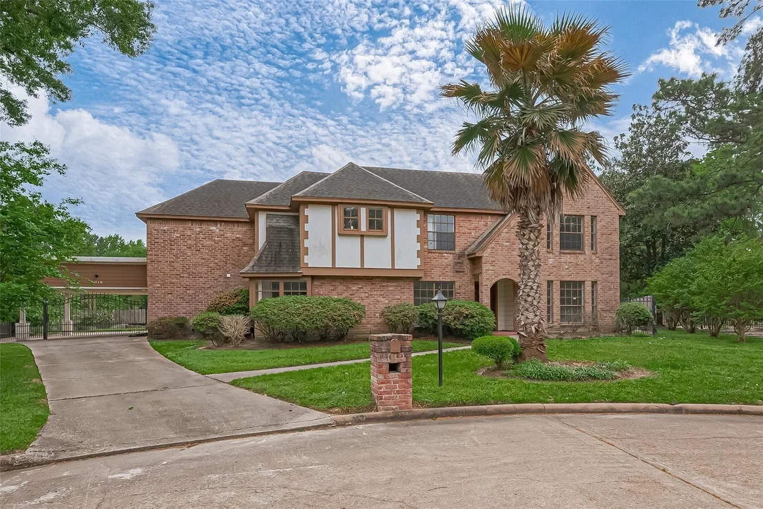 Photo of 8019 Beaufort Drive